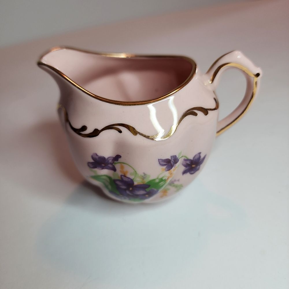 Leneige Vintage Pink and Gold Porcelean Tea Set With Purple Violets - Picture 13 of 16